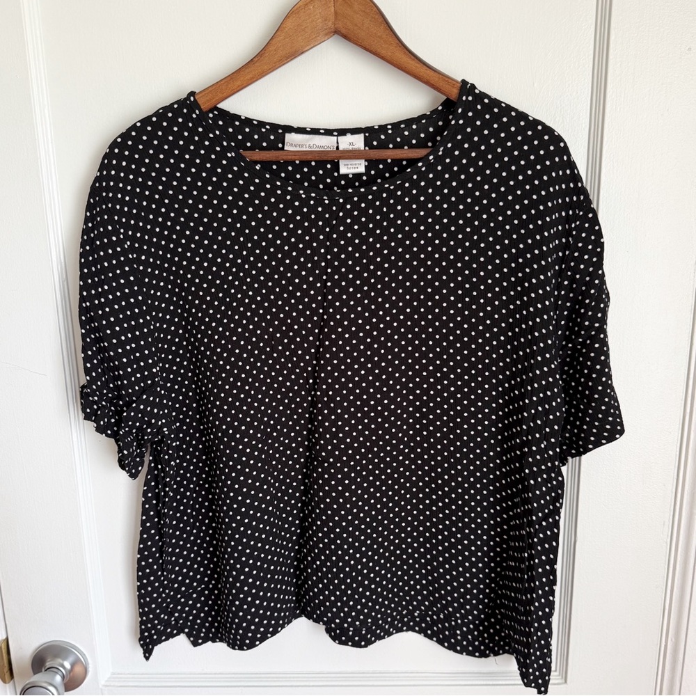 Drapers & Damon’s Black Polka Dot Top